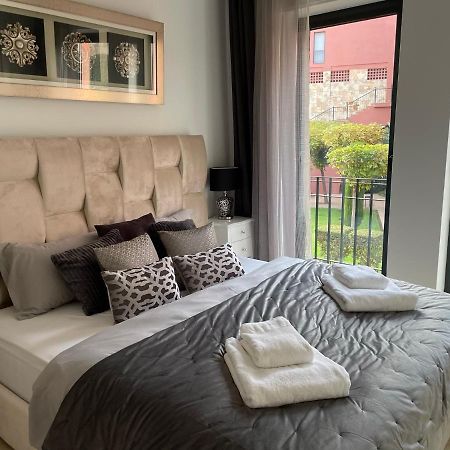 Calahonda Luxury Apartment With A Stunning Sea View Mijas Exterior foto